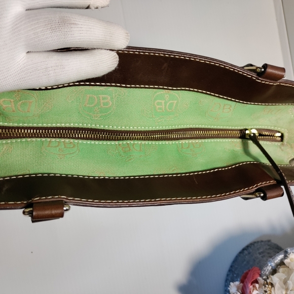 New Dooney &  Bourke 4 piece handbag set - Picture 9 of 9